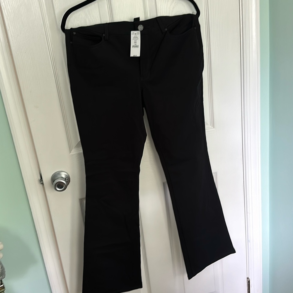 White House black market skinny flare pants. NWT. Size 10s.